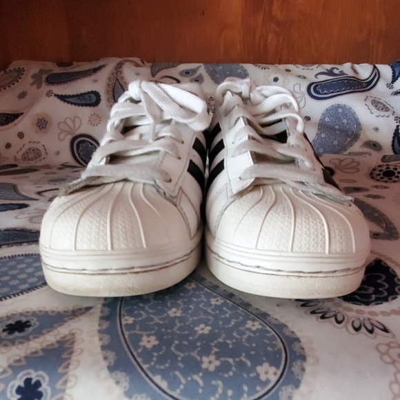 ADIDAS - Picture 2 of 8